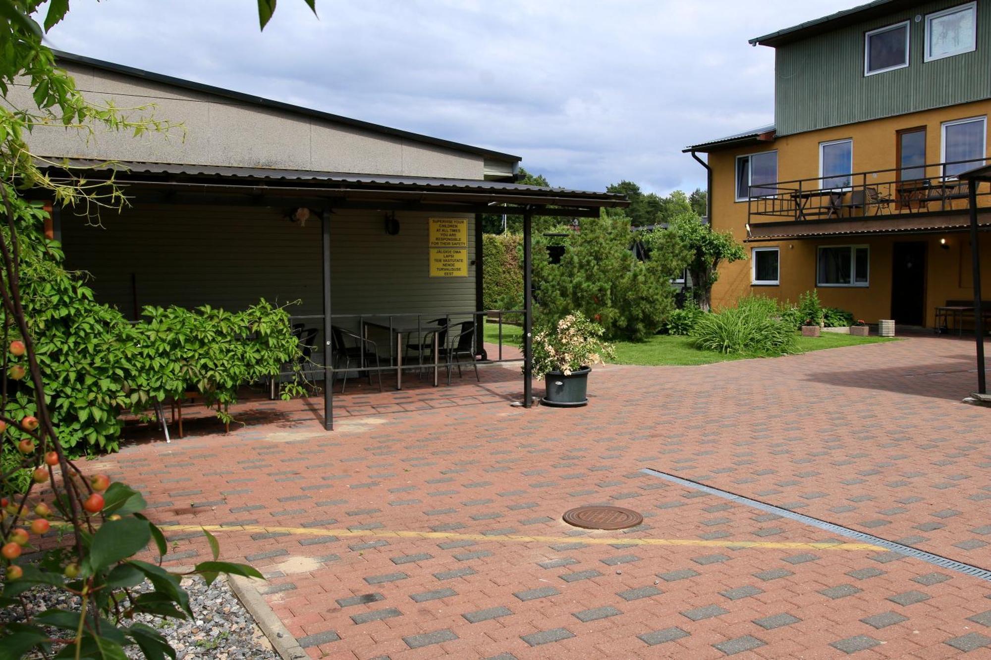 פארנו Guesthouse Maenniku מראה חיצוני תמונה