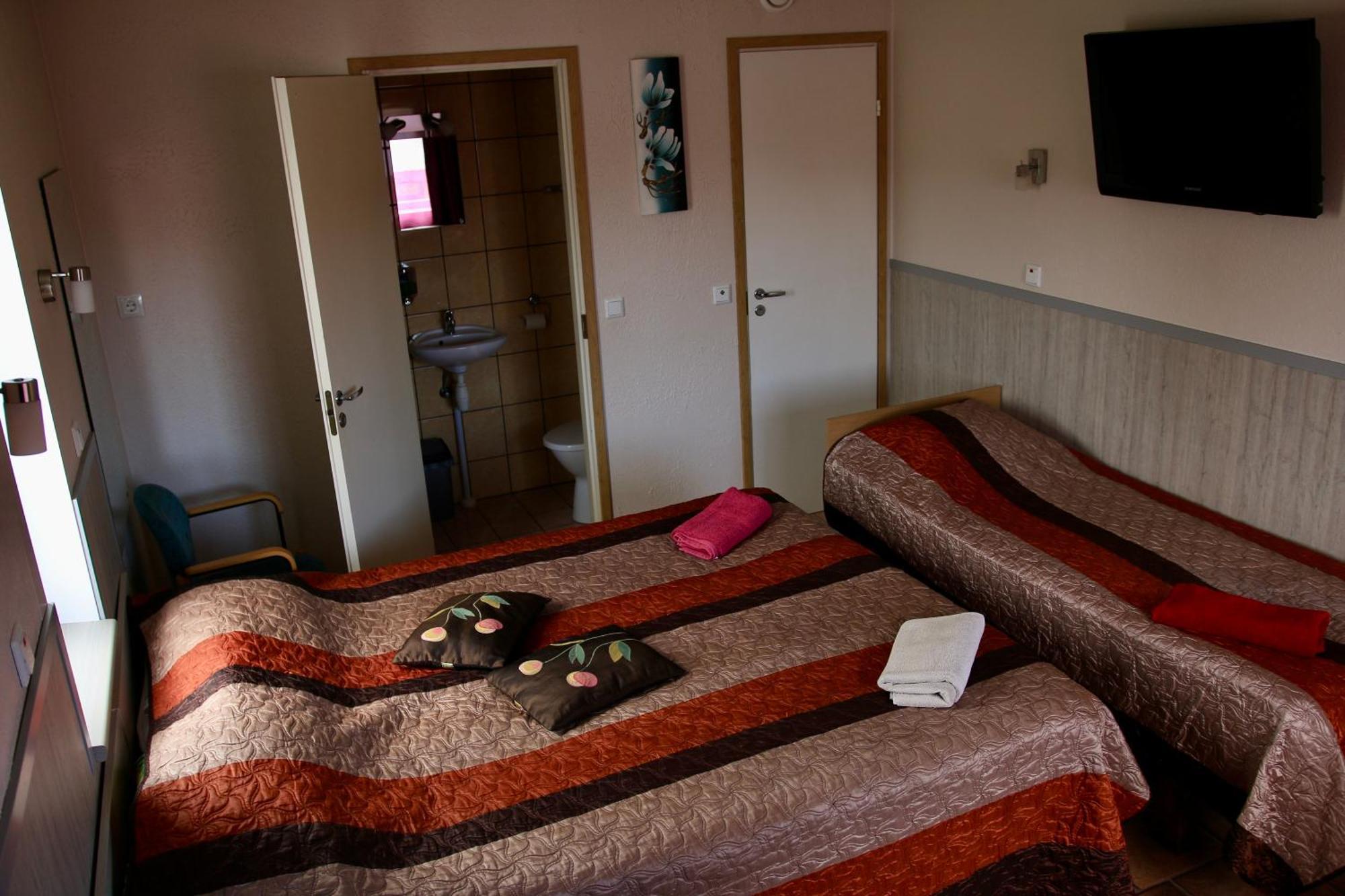 פארנו Guesthouse Maenniku מראה חיצוני תמונה