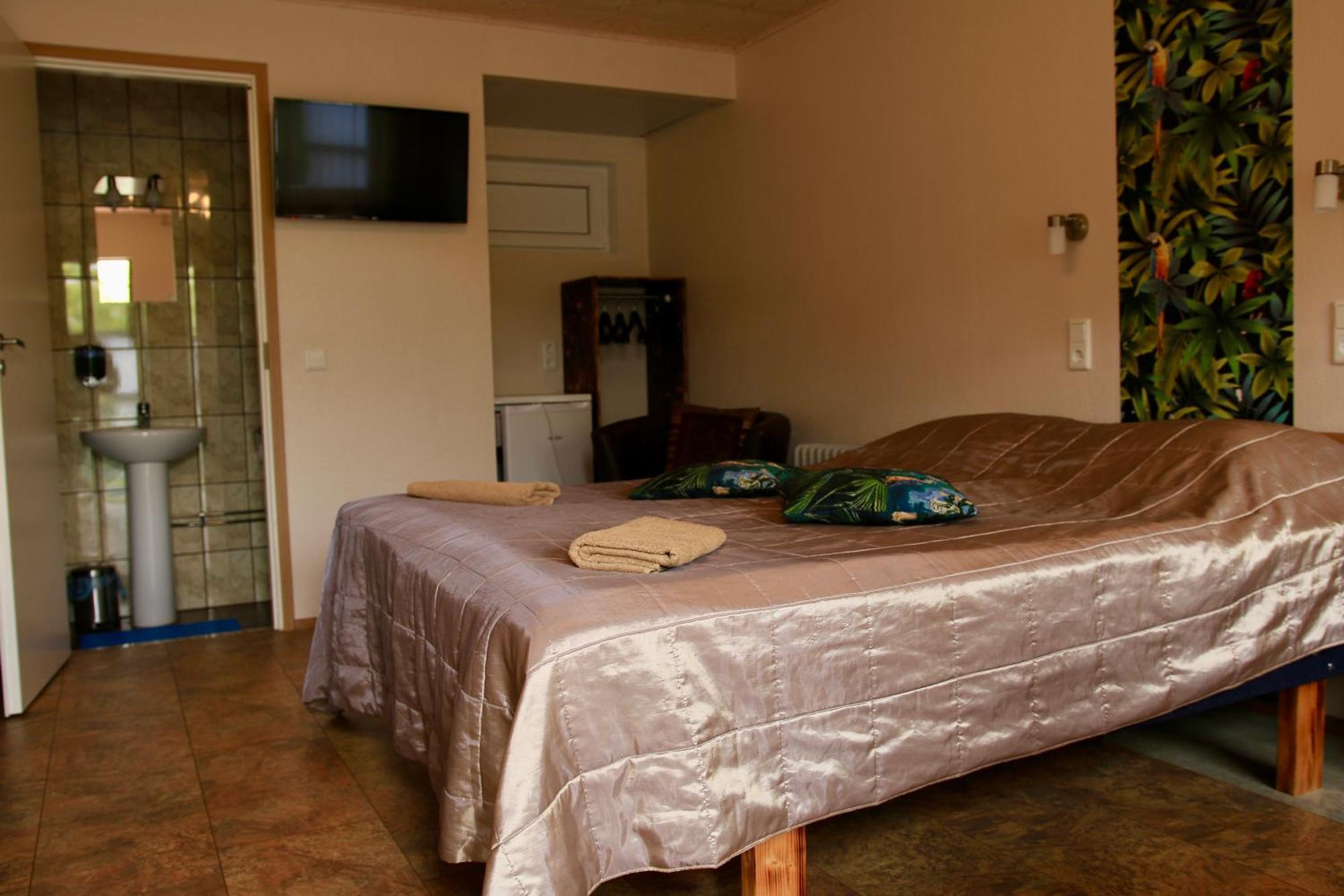 פארנו Guesthouse Maenniku מראה חיצוני תמונה